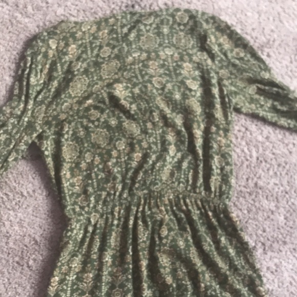 💚Cottage core vibe romper with string tie front💚 - Picture 3 of 3